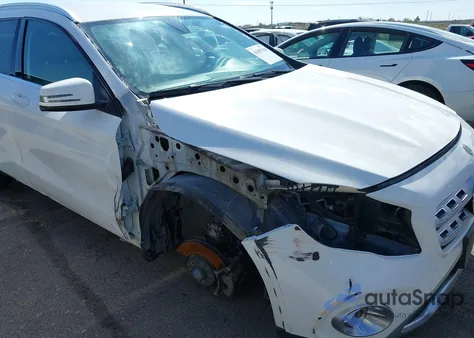 2020 Mercedes-Benz Gla 250 z USA, uszkodzony, nr VIN W1NTG4EB3LU040623